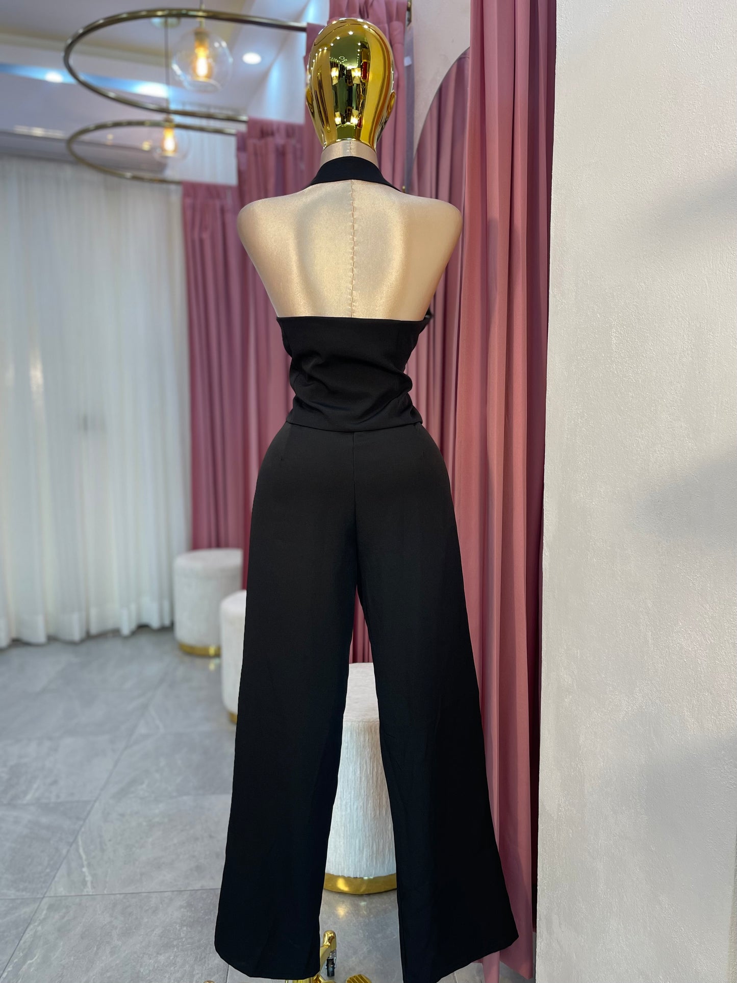 SET NEGRO CHALECO BOTONES DORADOS