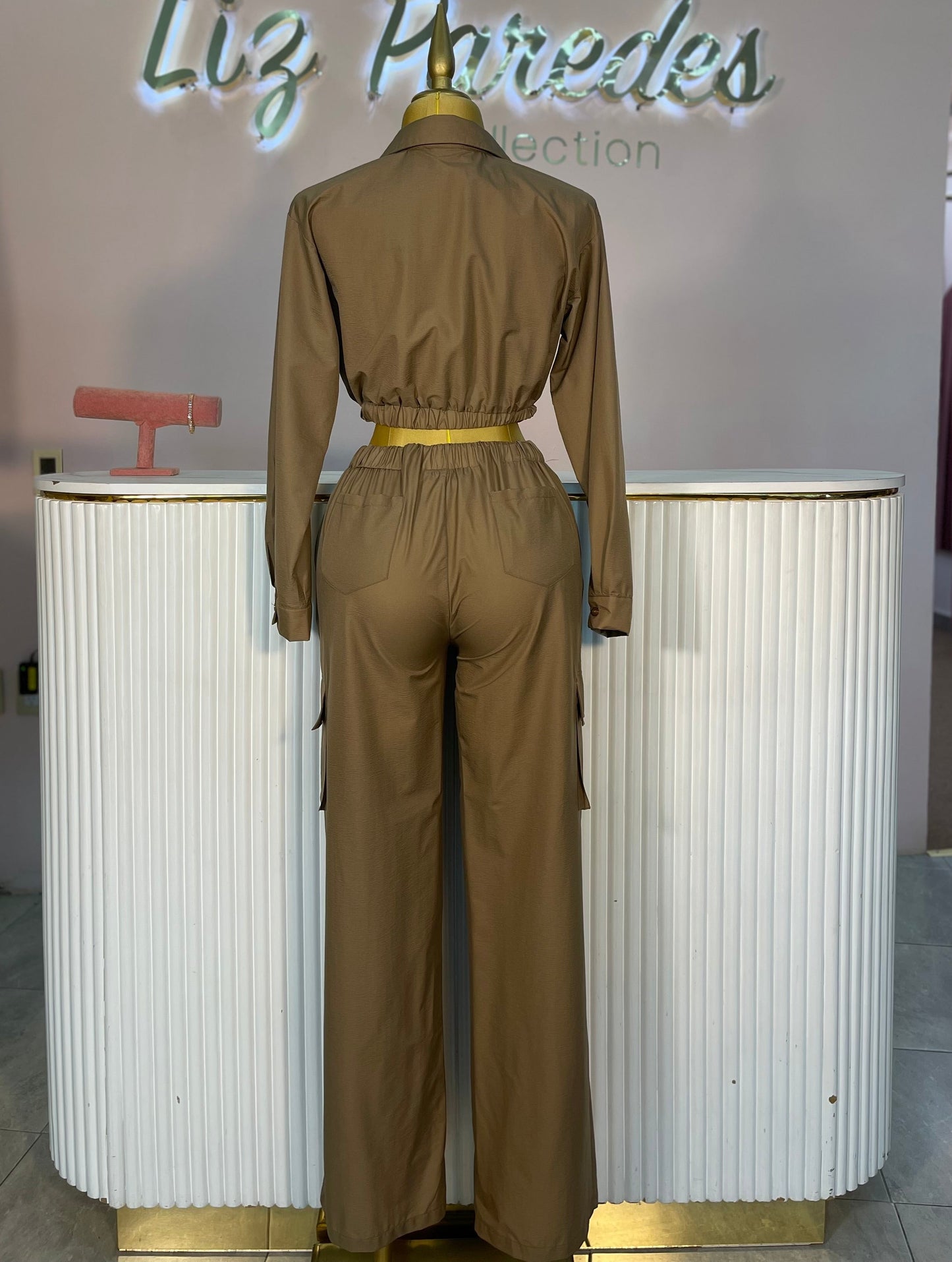 SET CROP TOP/PANTALON CARGO