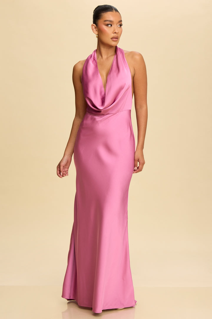 VESTIDO MAXI SATÉN HALTER ESC. ESPALDA
