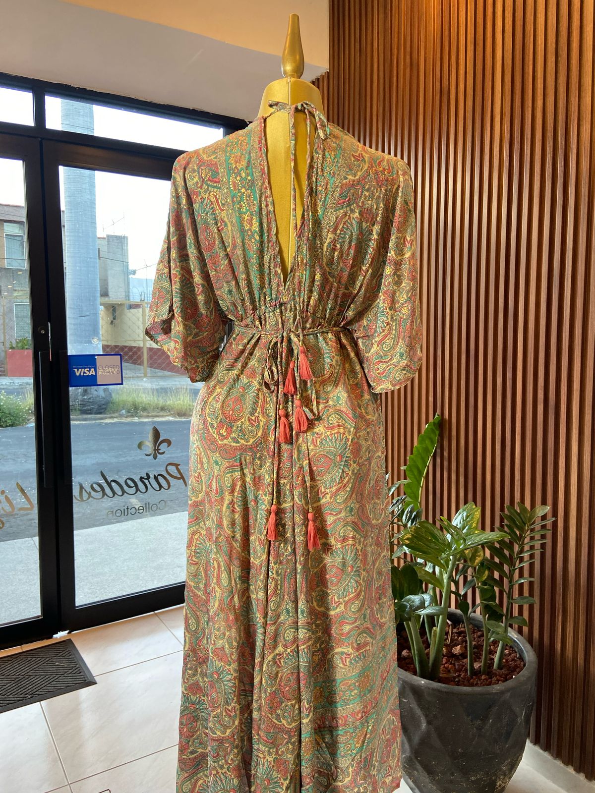 VESTIDO HINDU MANGA ESC