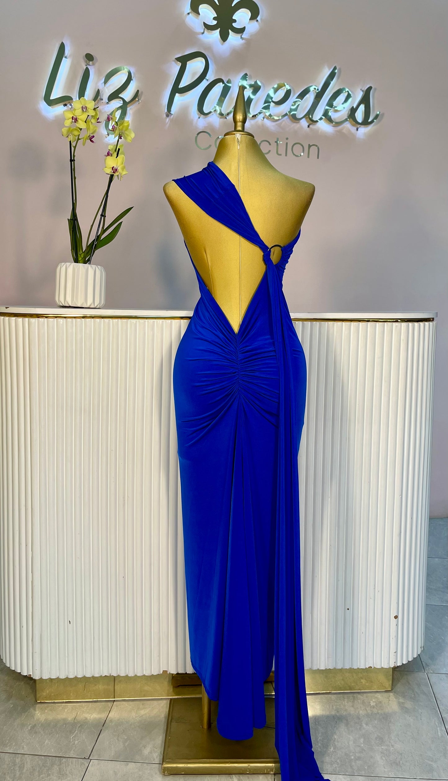 VESTIDO MAXI ESCOTE ARO