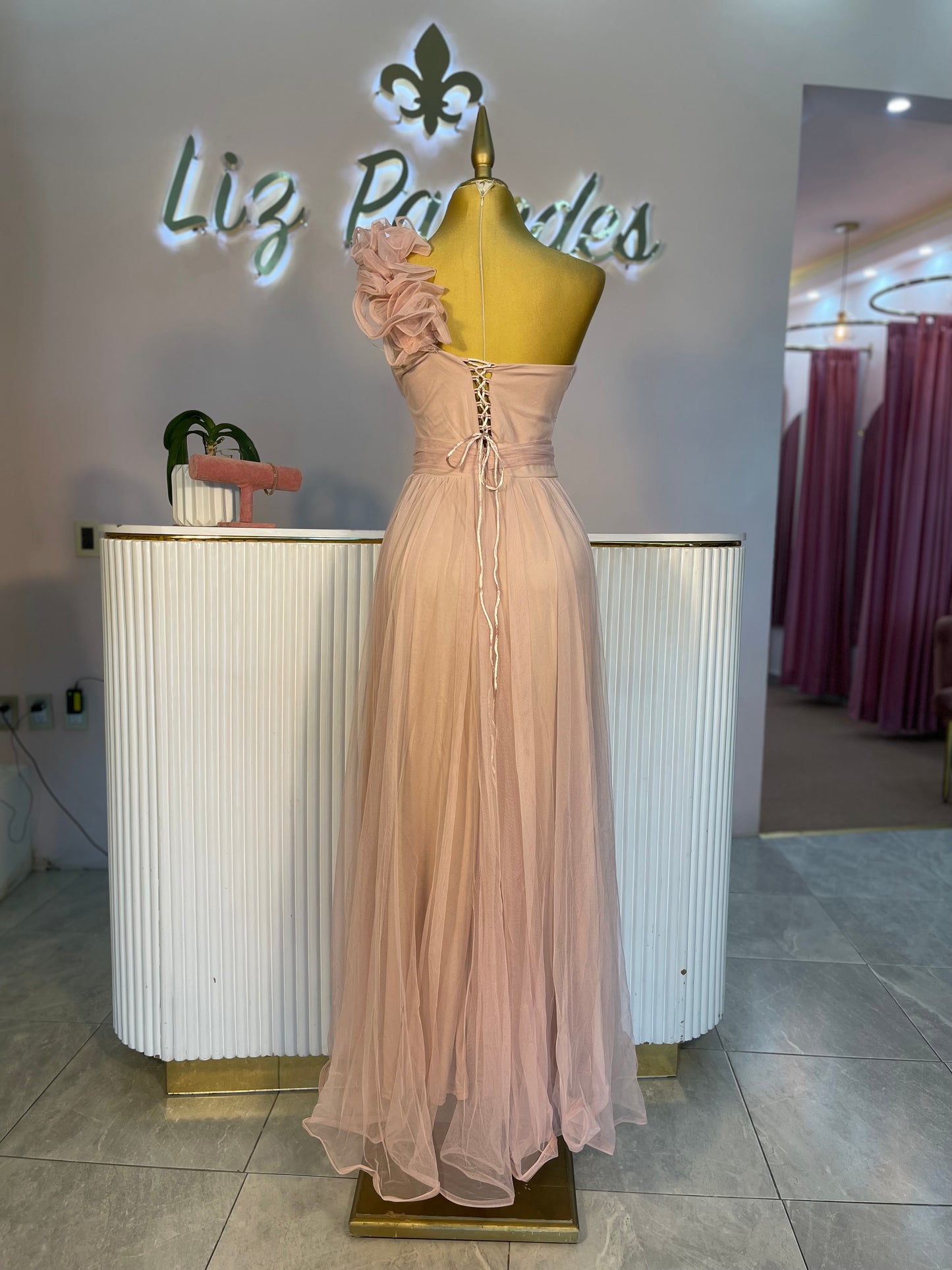 VESTIDO MAXI ONE SHOULDER