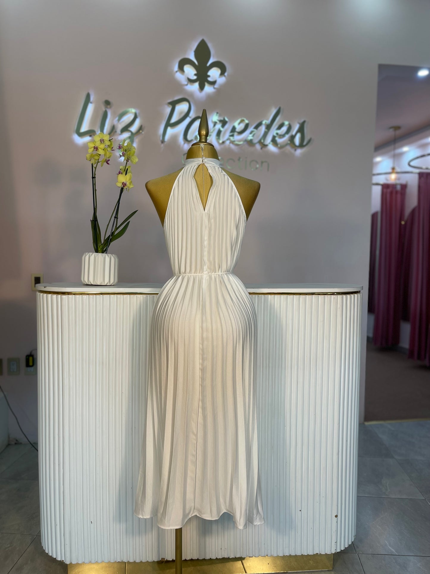 VESTIDO MIDI PLISADO HALTER