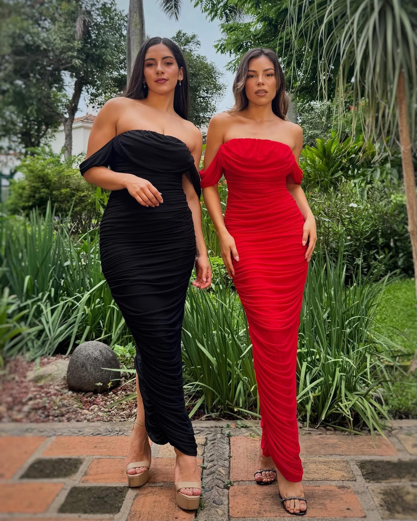 VESTIDO MAXI MESH MANGA CAIDA