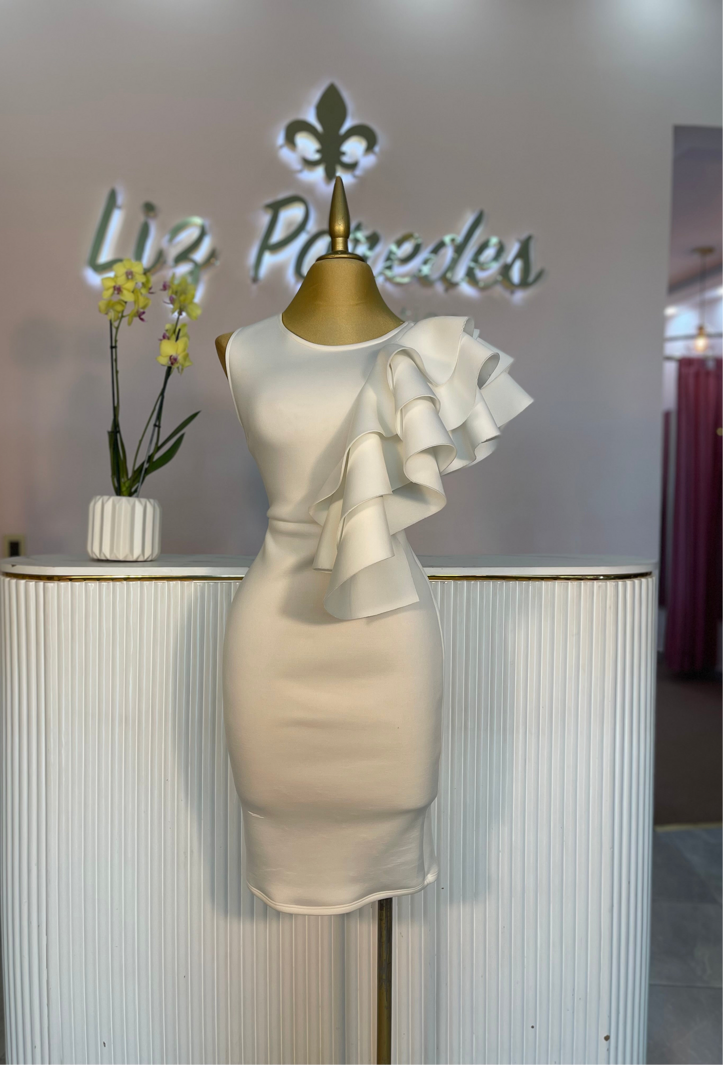 VESTIDO MIDI ESCAROLA