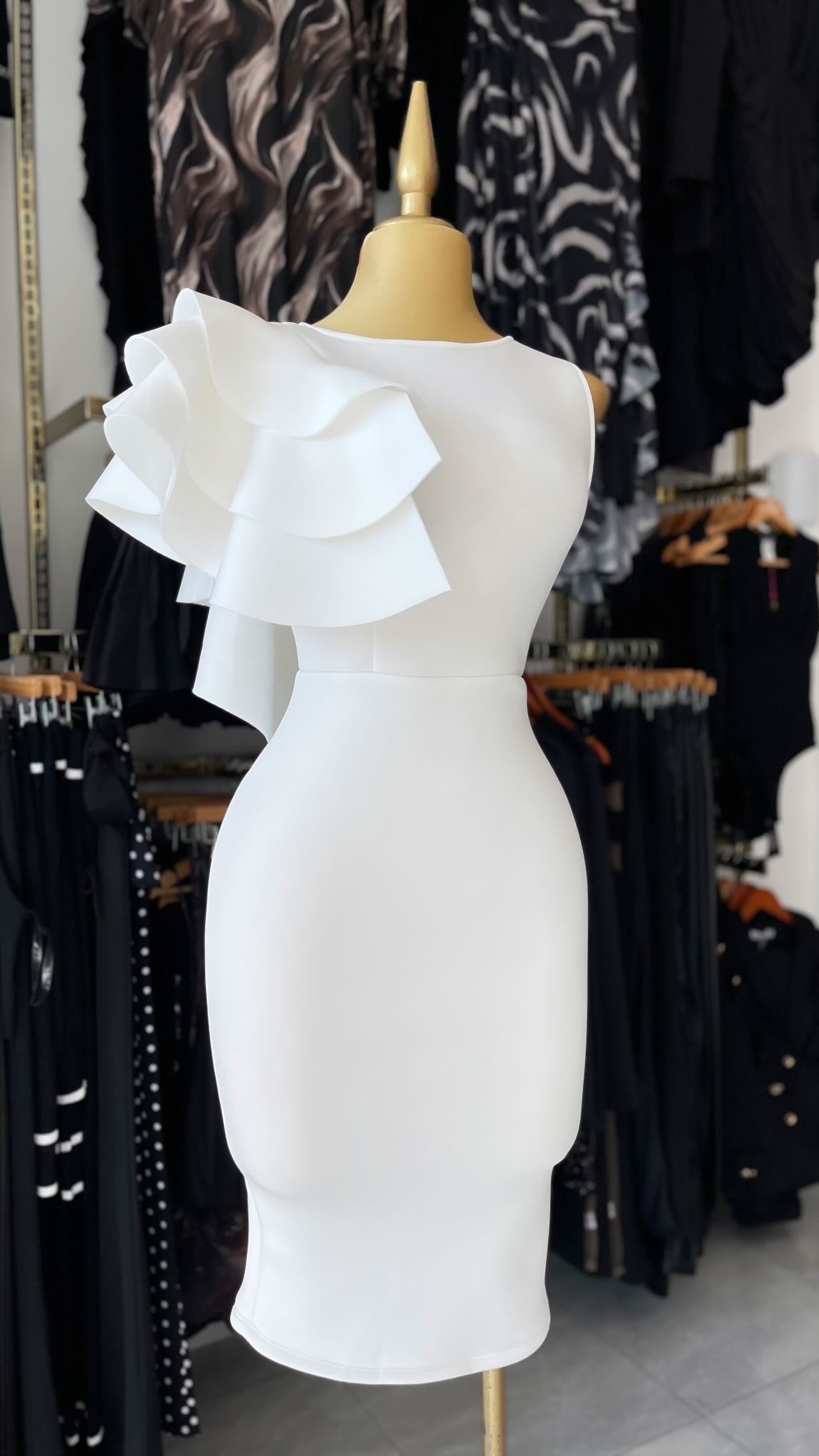 VESTIDO MIDI ESCAROLA