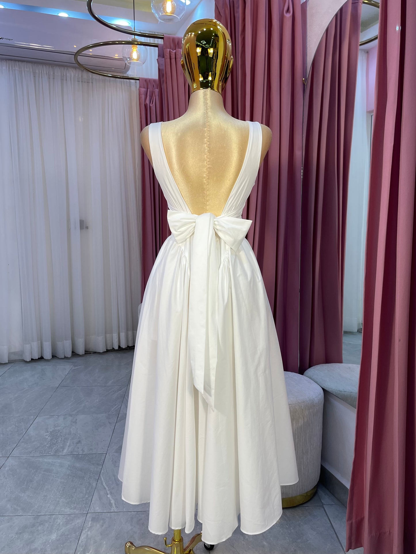 VESTIDO MIDI CORTE A PRINCESA BLANCO