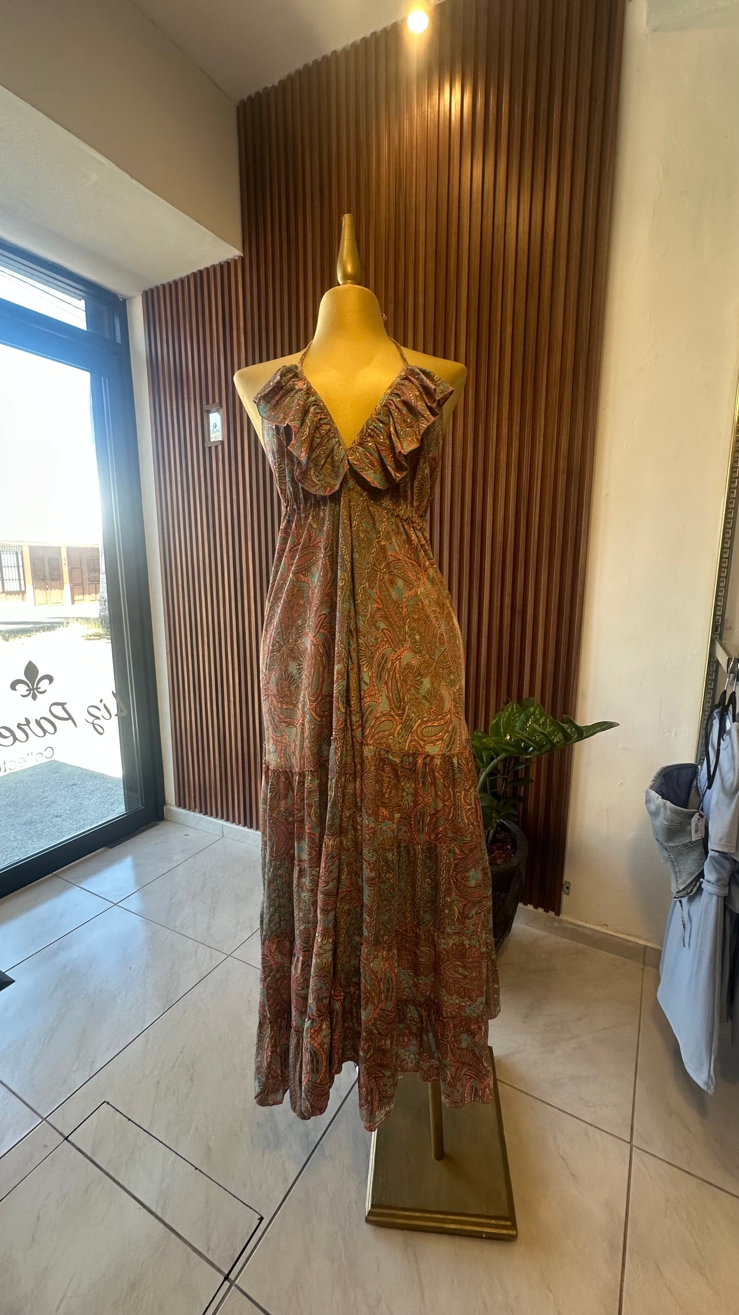 VESTIDOS HINDU HALTER HOLANES
