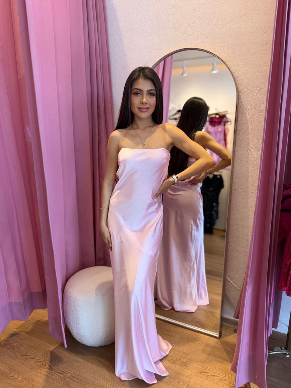 VESTIDO MAXI ROSA SATÉN STRAPLESS