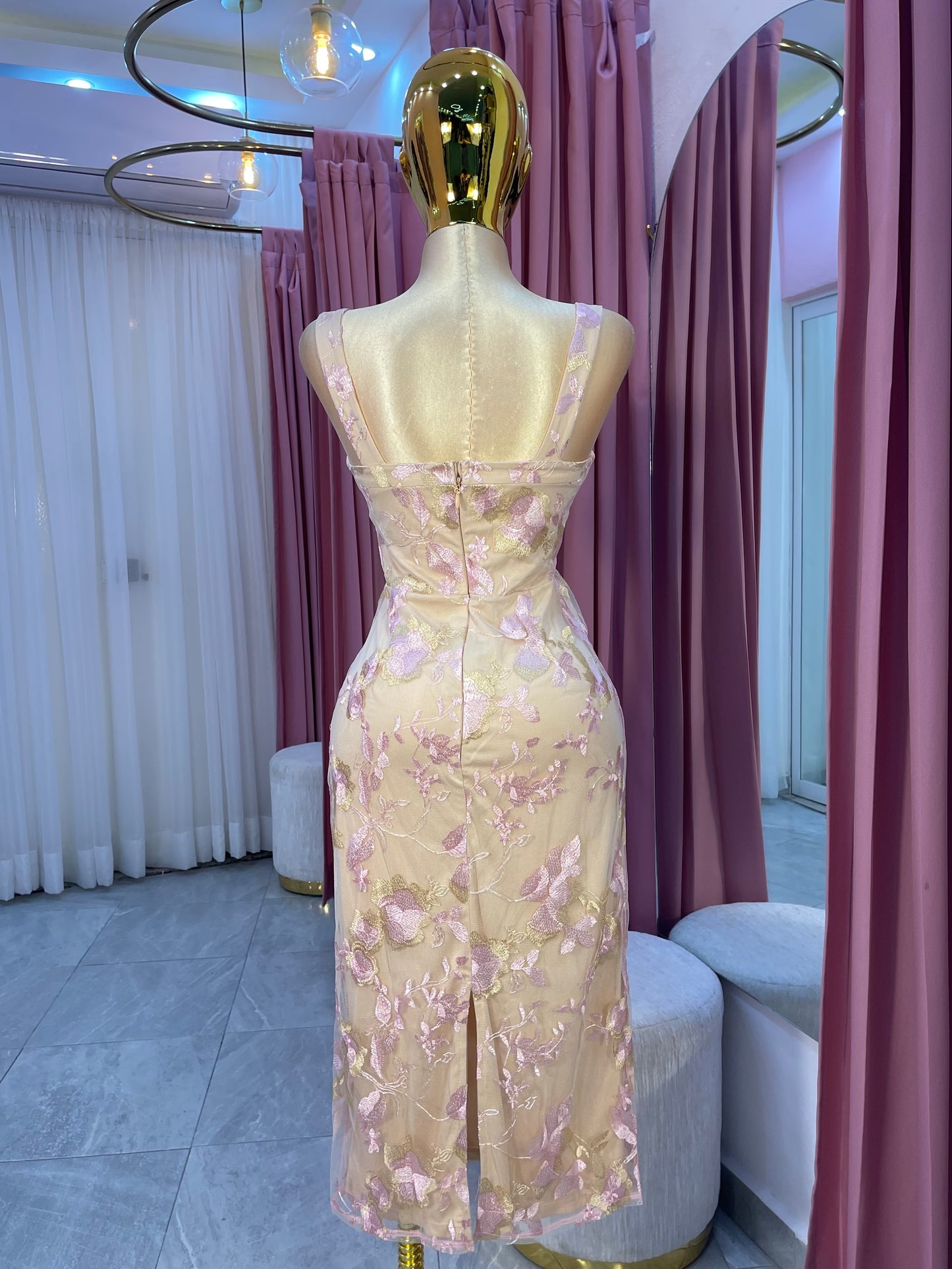 VESTIDO MIDI 3D FLORAL