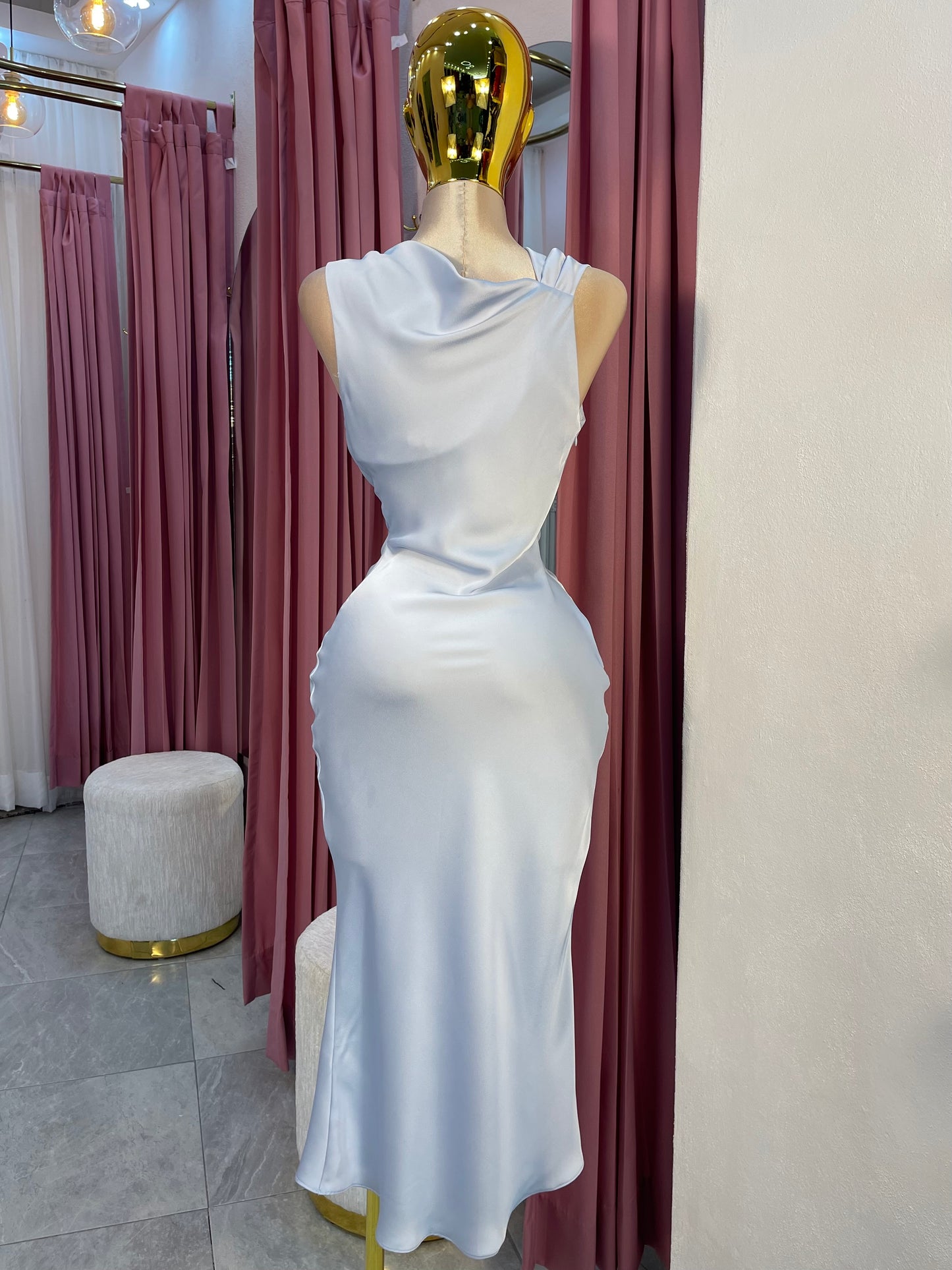 VESTIDO MIDI SATÉN AZUL