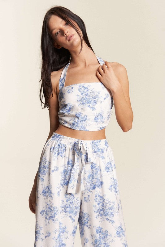 SET TOP CON PANTALÓN WIDE LEG BLANCO EST. FLORES