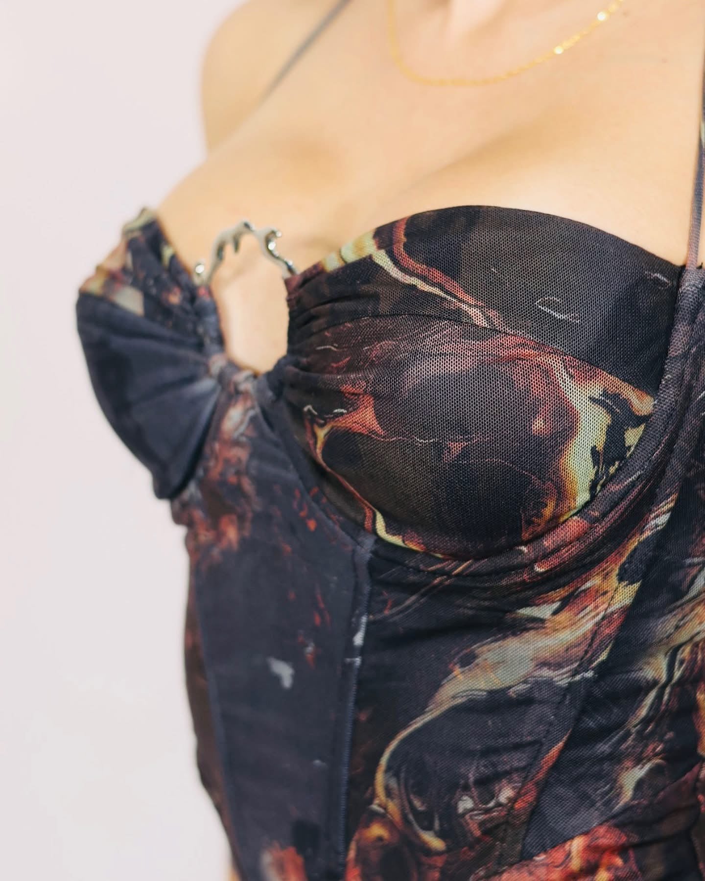 VESTIDO MINI MESH ARGOLLA