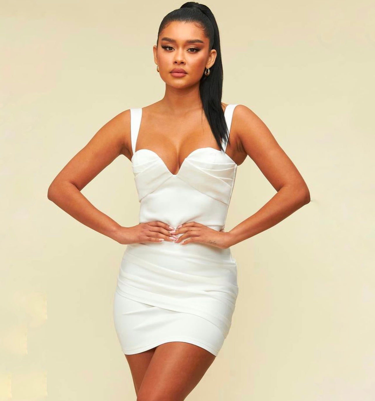VESTIDO MINI COPAS BLANCO