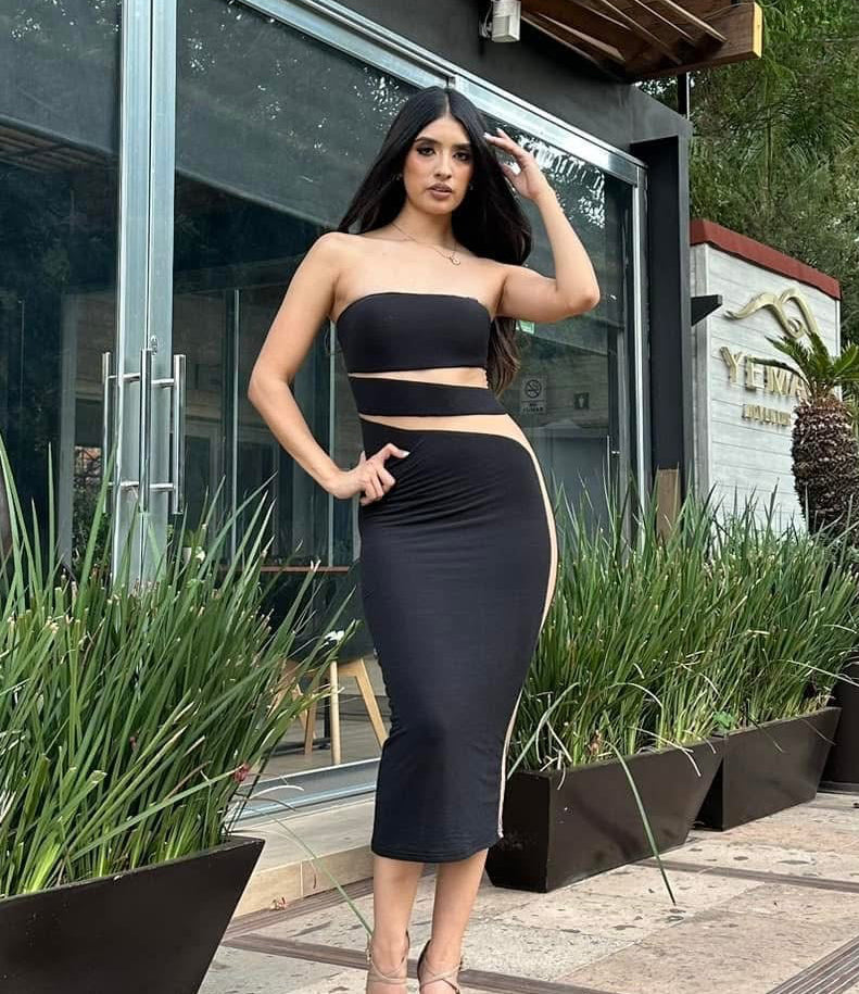 VESTIDO NEGRO STRAPLESS