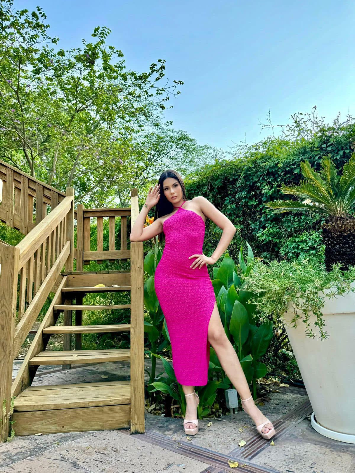 VESTIDO MAXI ROSA TEJIDO