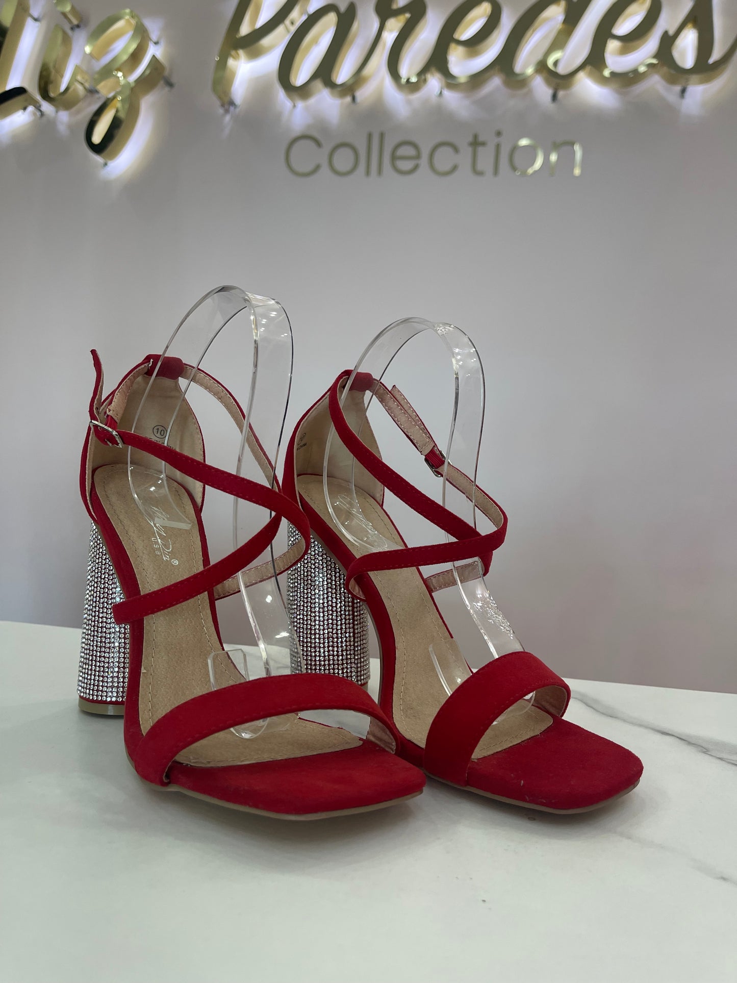 ZAPATILLAS ROJAS PIEDRAS