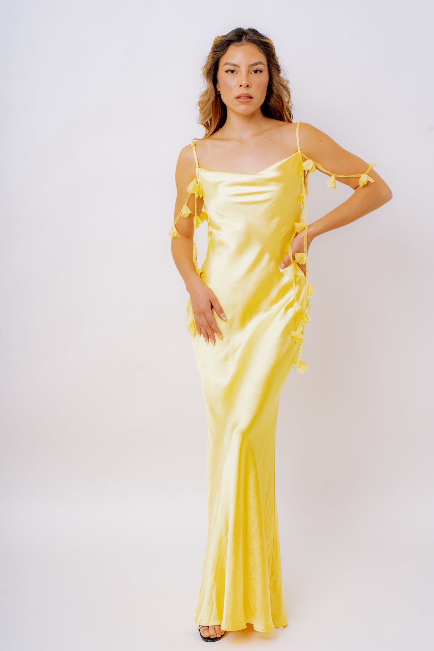 VESTIDO MAXI TIRANTE FLOR
