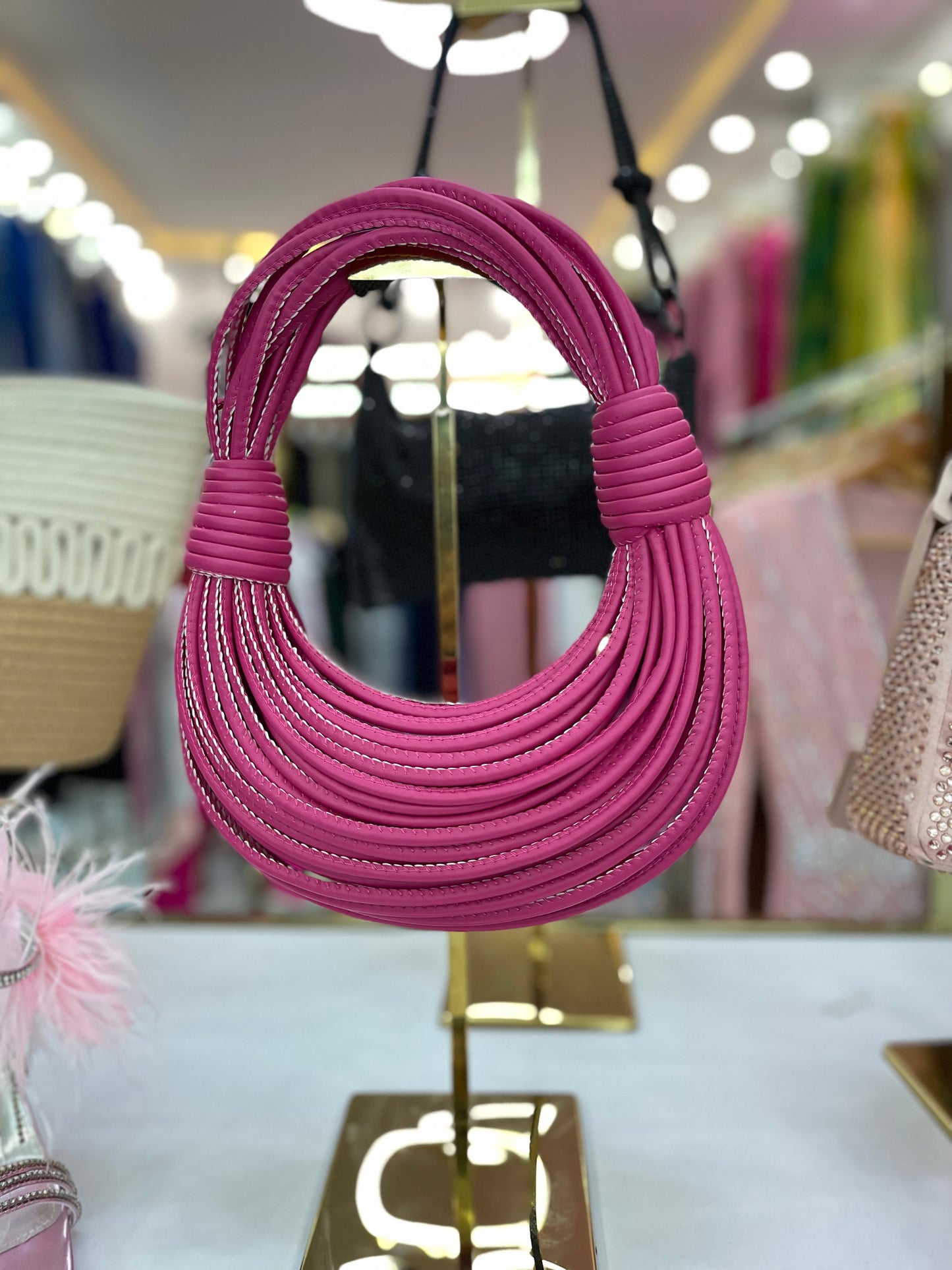 BOLSA FIUSHA ARQUEADA DE MANO