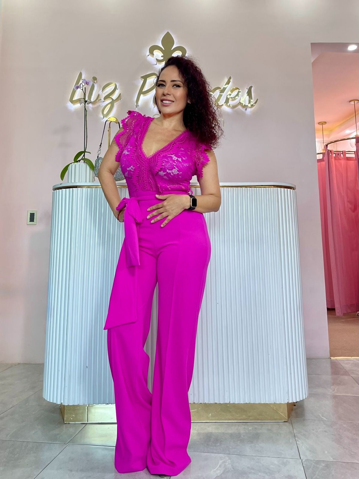 JUMPSUIT ENCAJE/ CUELLO V