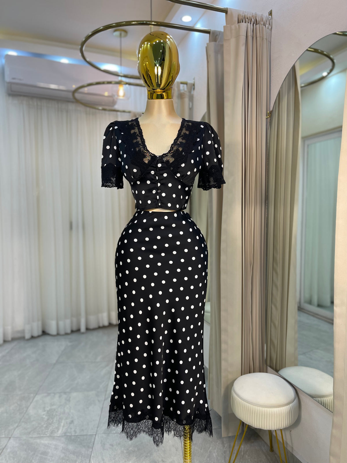SET SATIN POLKA FALDA