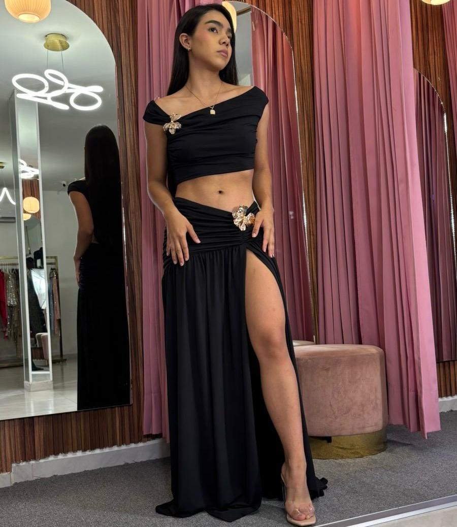 SET FALDA/TOP ASIMÉTRICO FLOR