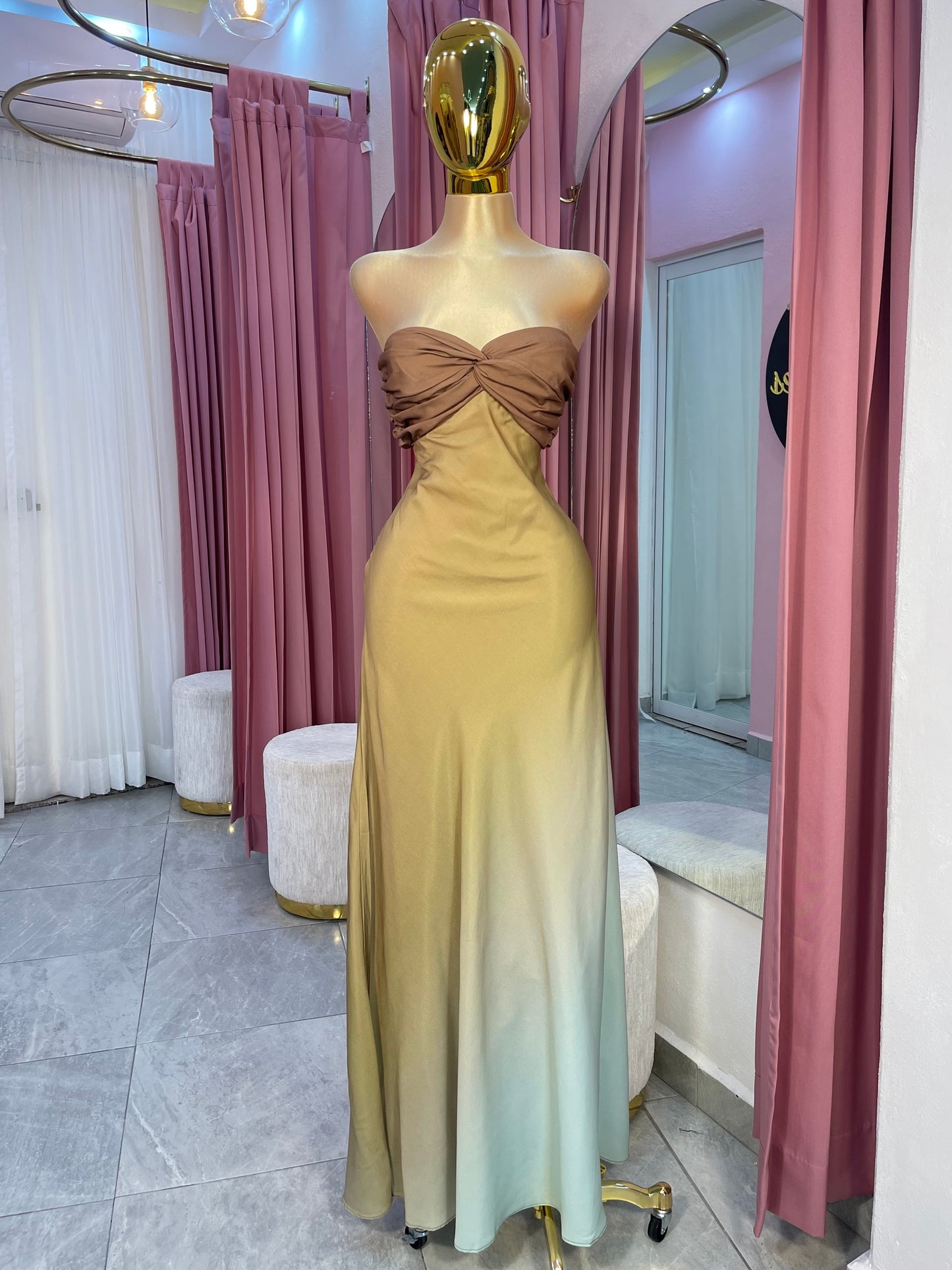 VESTIDO MAXI FLUIDO STAPLESS