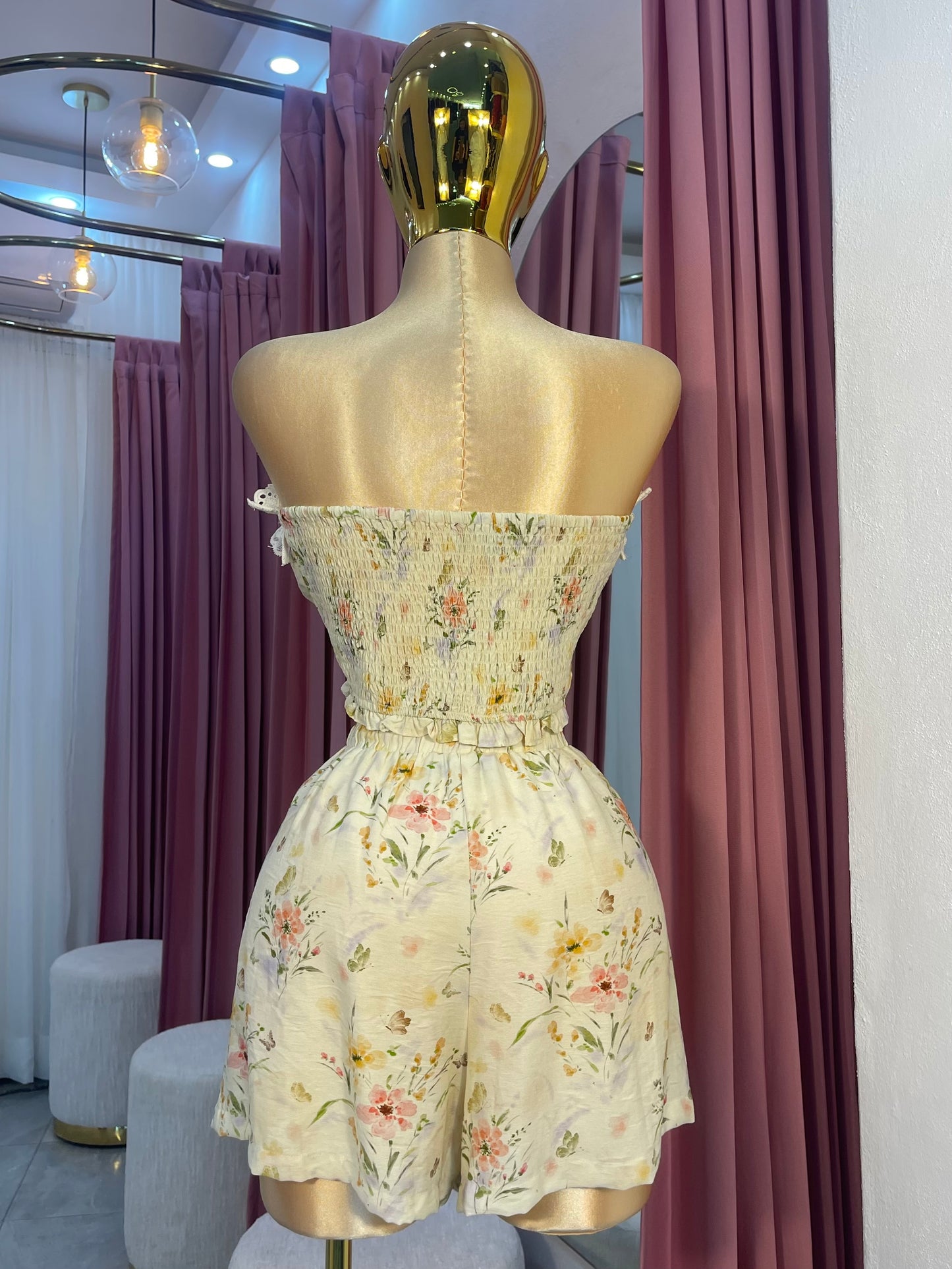 SET SHORT AMARILLO FLORES