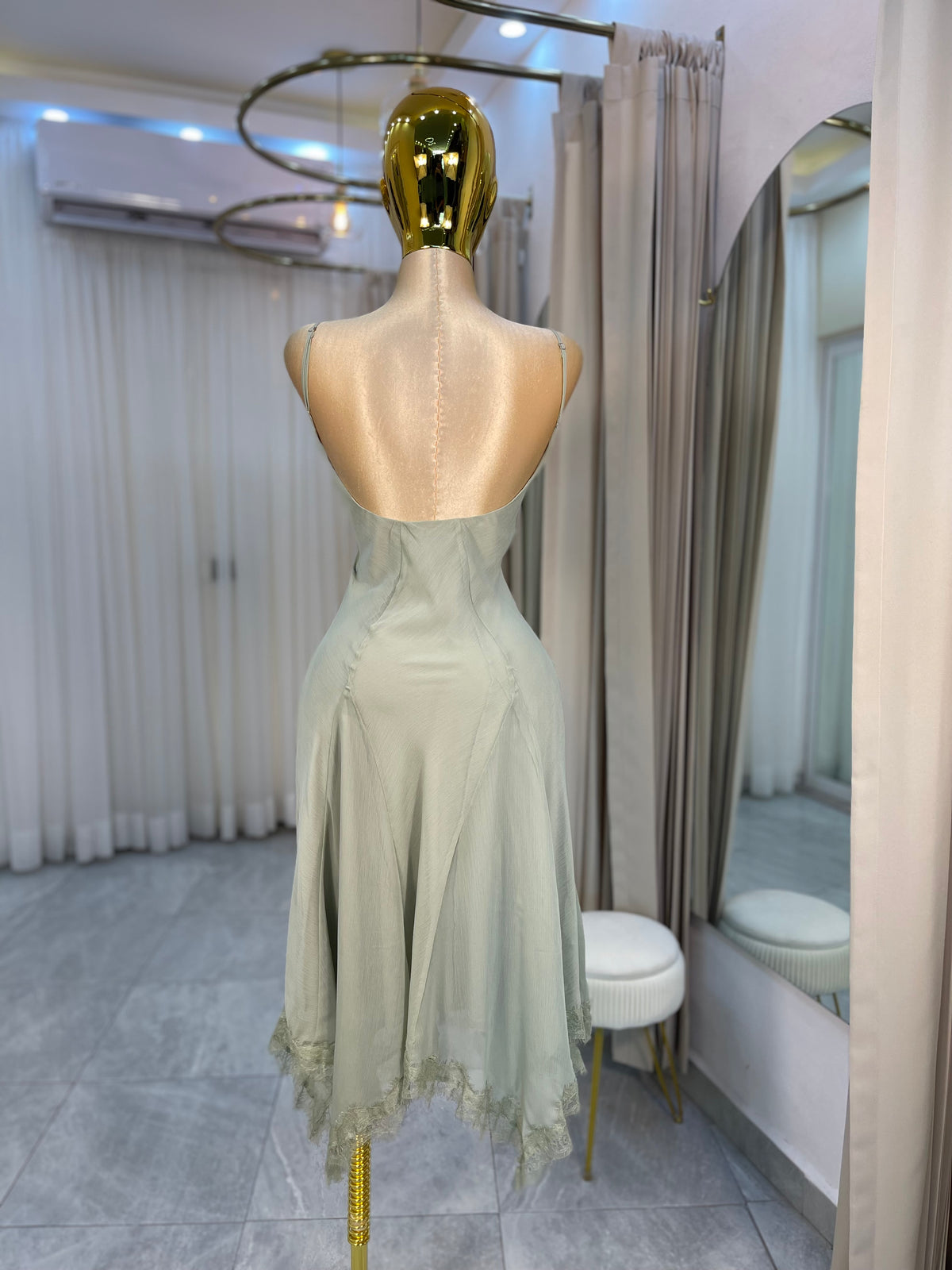VESTIDO TIRANTE ENCAJE MATCHA