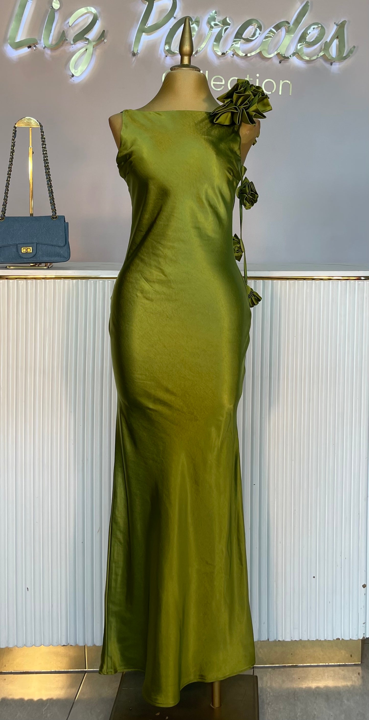 VESTIDO MAXI CORTE SIRENA FLORES