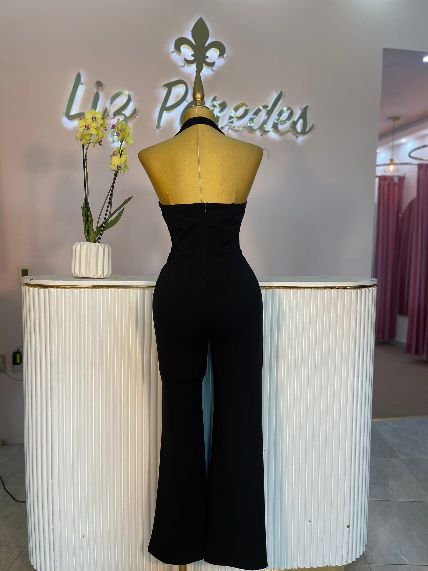 JUMPSUIT NEGRO HALTER ESCOTE