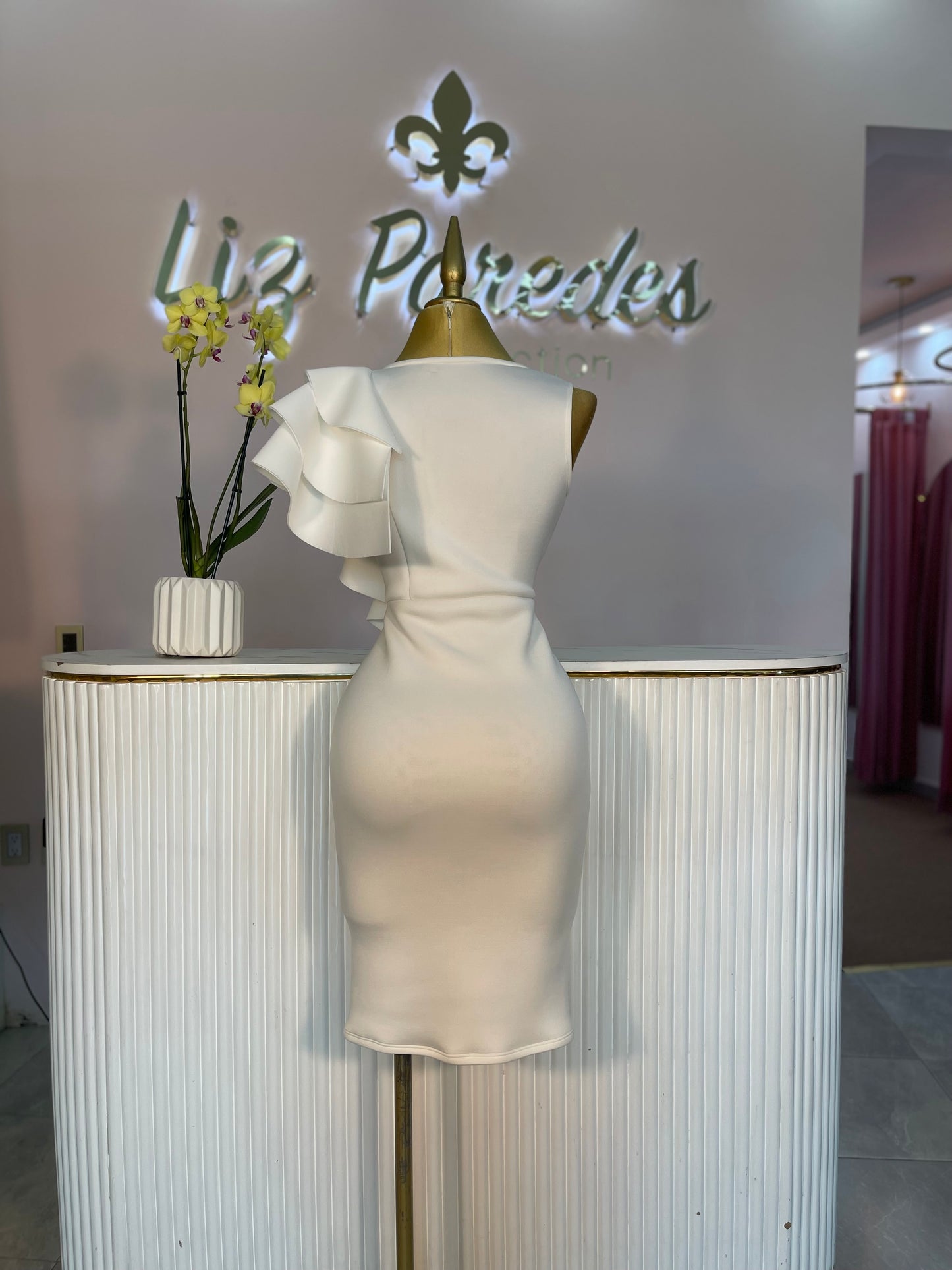 VESTIDO MIDI ESCAROLA