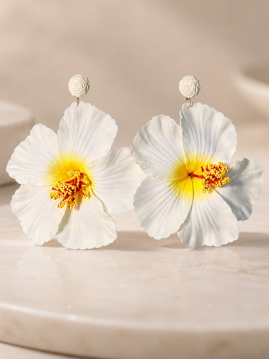 ARETES FLOR BLANCA KE28217WT