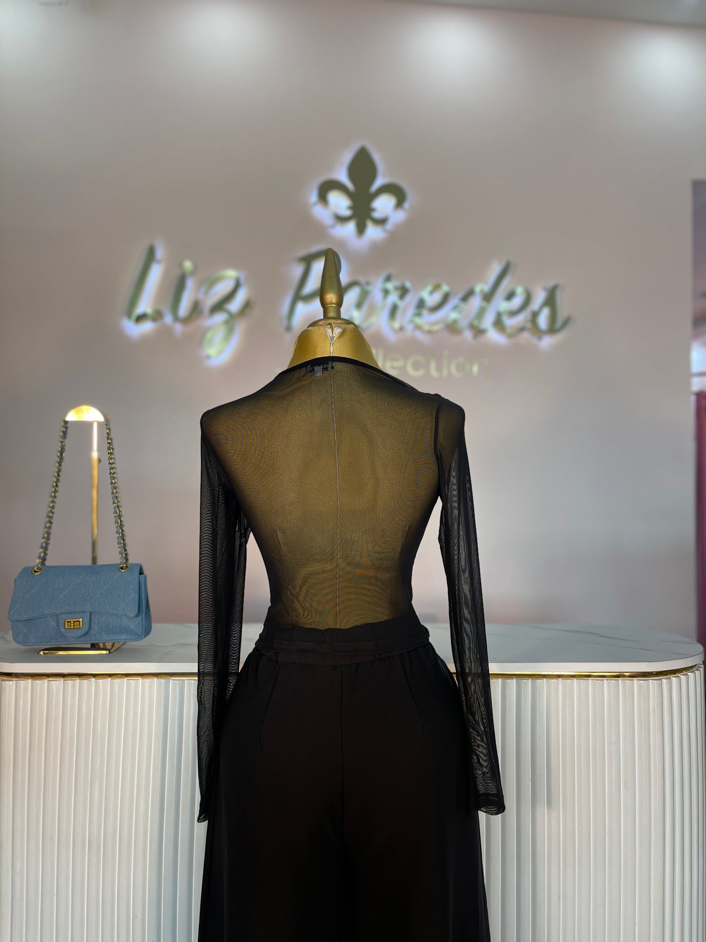 BLUSA MESH CON APLICACION