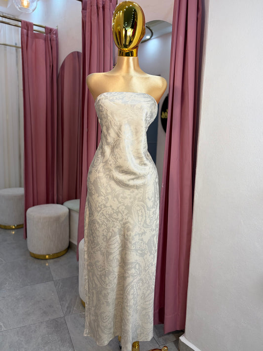VESTIDO STRAPLESS PLATA