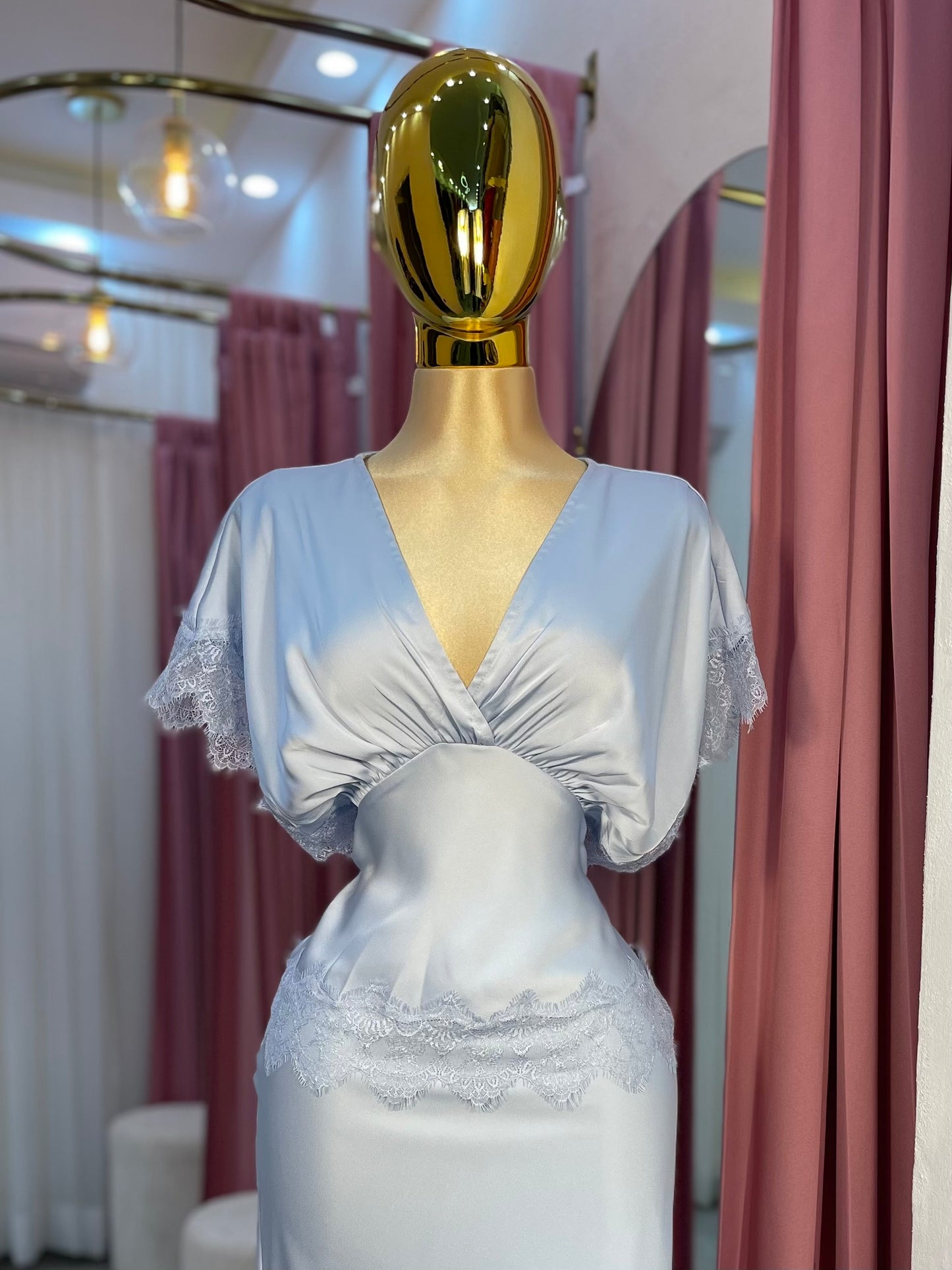 TOP SATÉN ENCAJE AZUL
