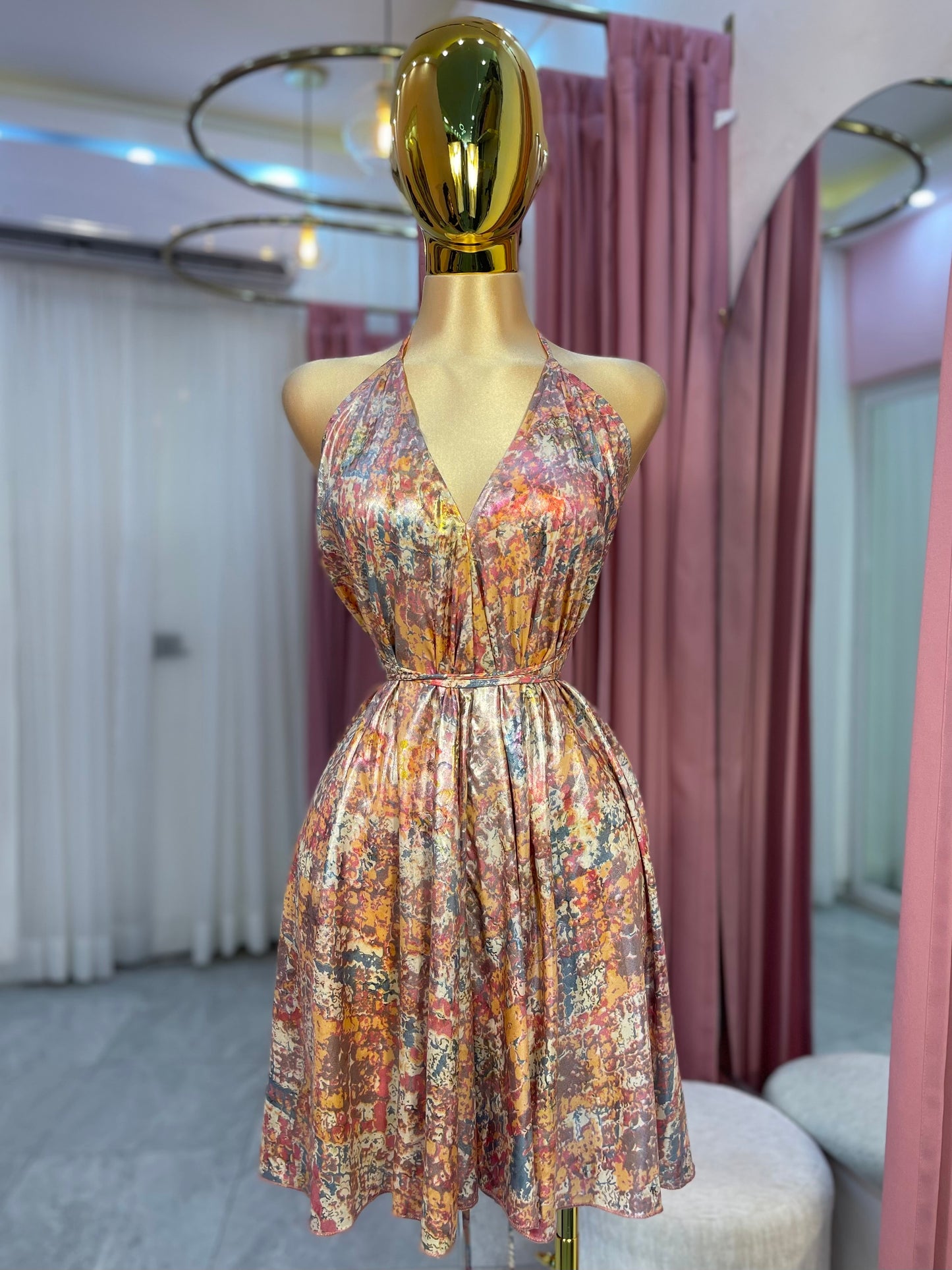 VESTIDO MINI HINDÚ HALTER