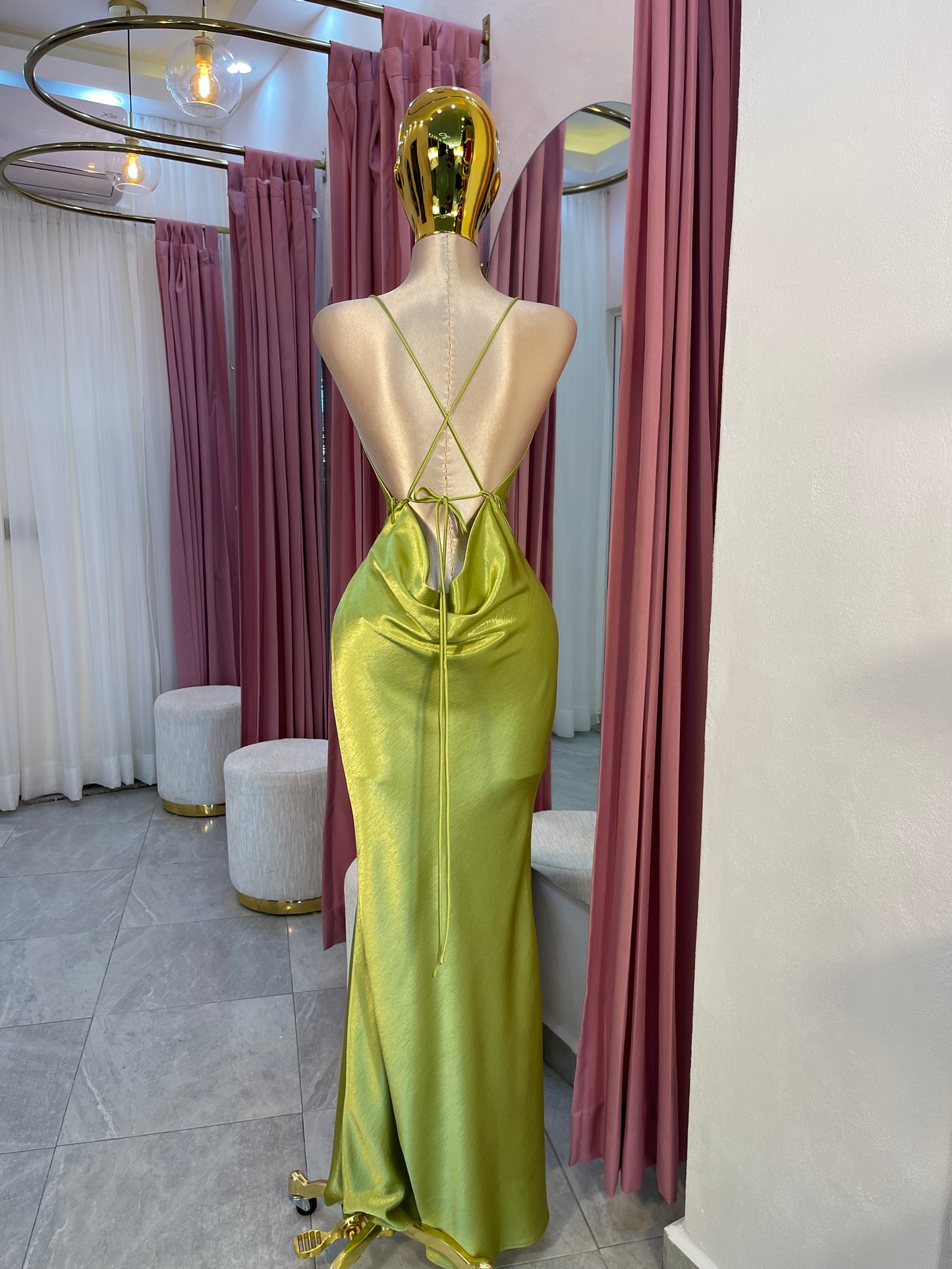 VESTIDO SATIN ESCOTE TIRAS MF23066