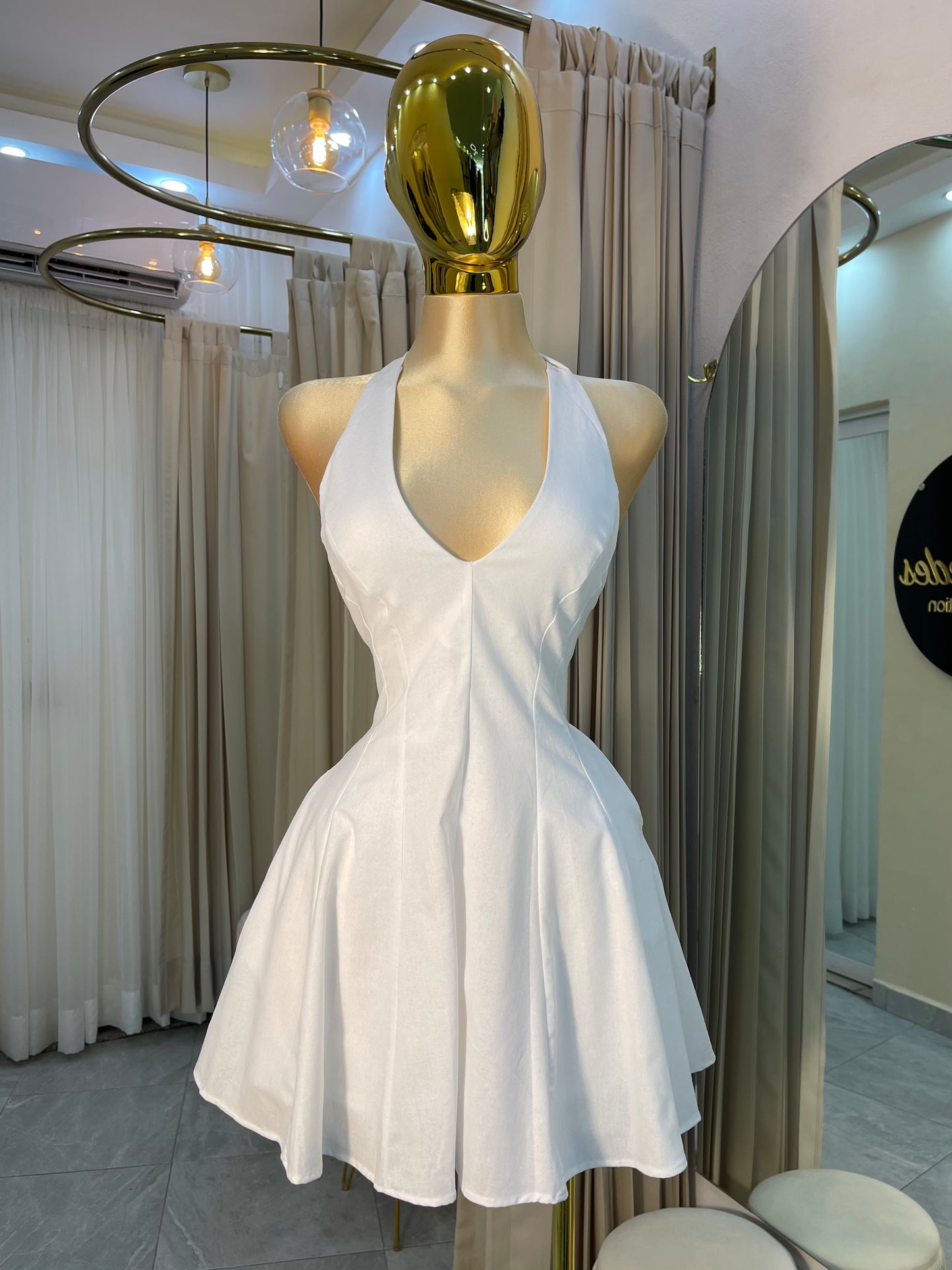 VESTIDO MINI HALTER A PRINCESS