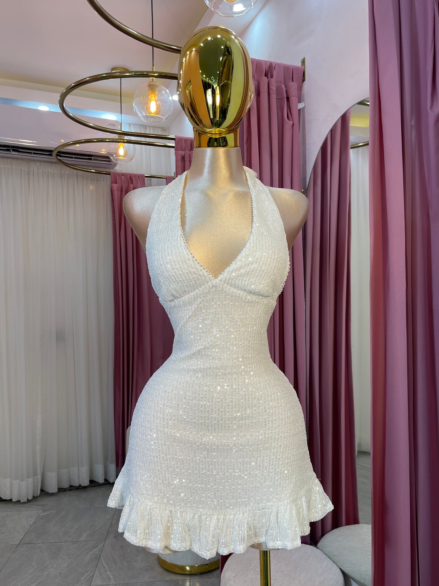 VESTIDO MINI ESC. V VOLANTE MINI