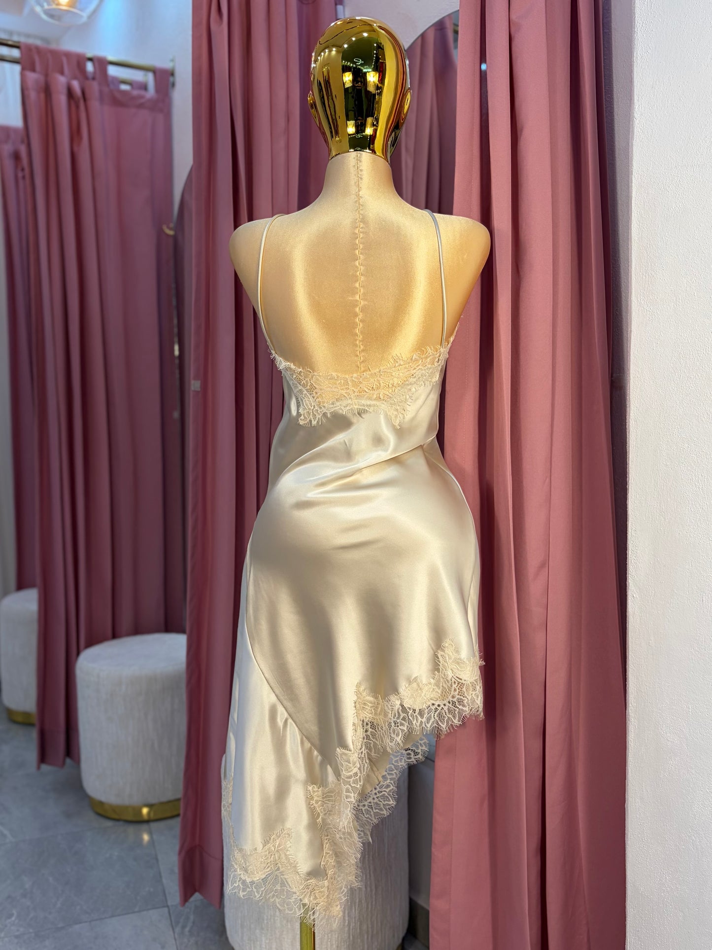 VESTIDO MIDI SATÉN ENCAJE