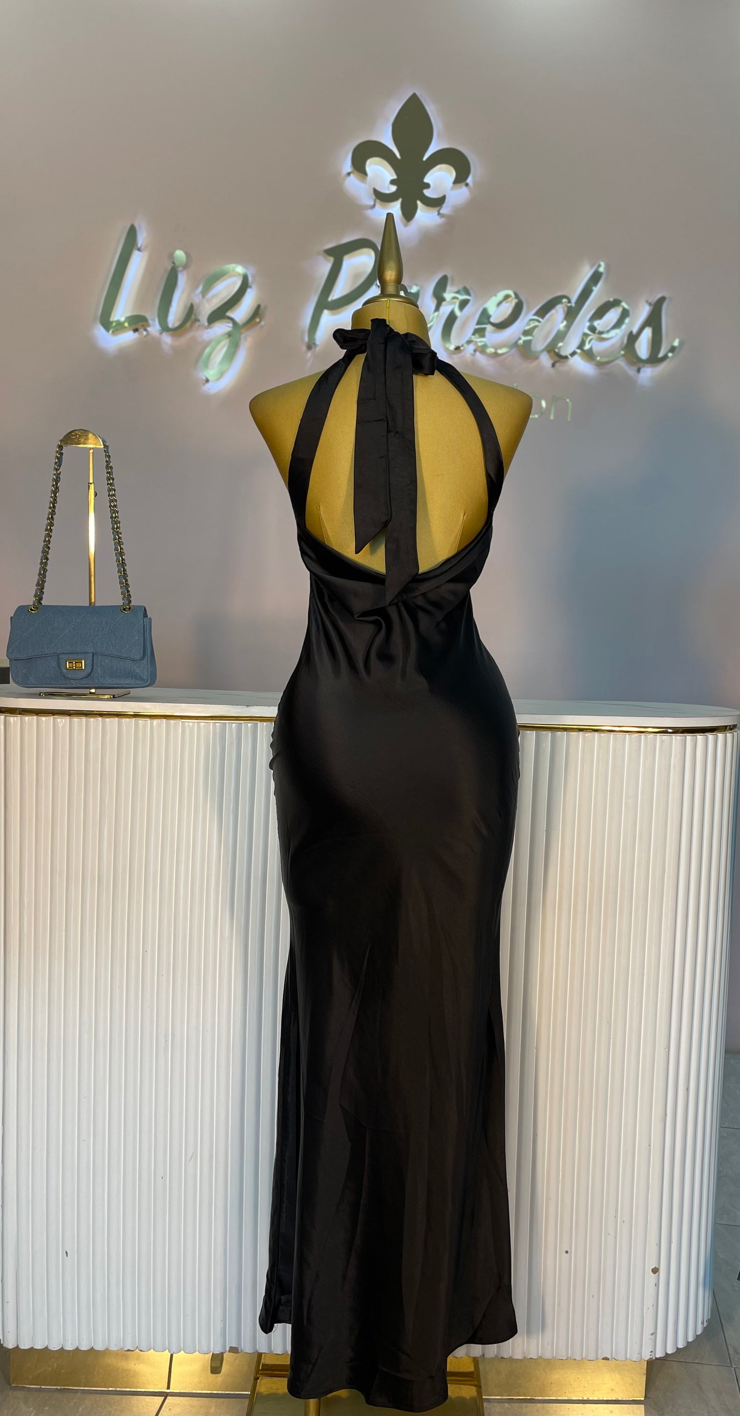 VESTIDO MAXI CORTE SIRENA HALTER