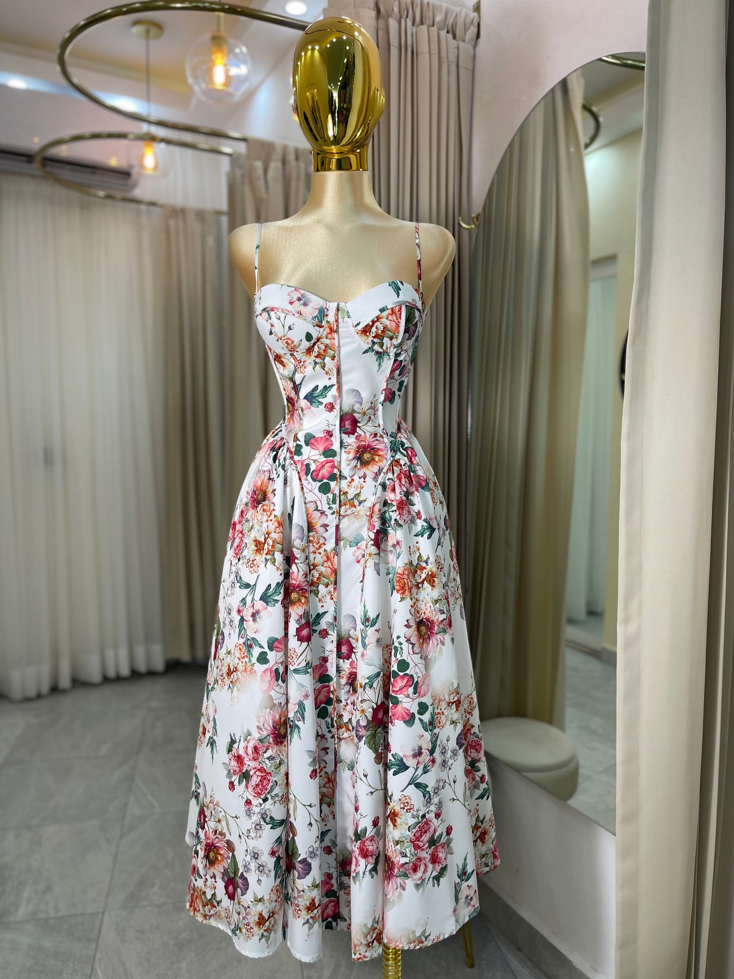 VESTIDO MIDI PRINCESA EST. BLANCO/ROJO