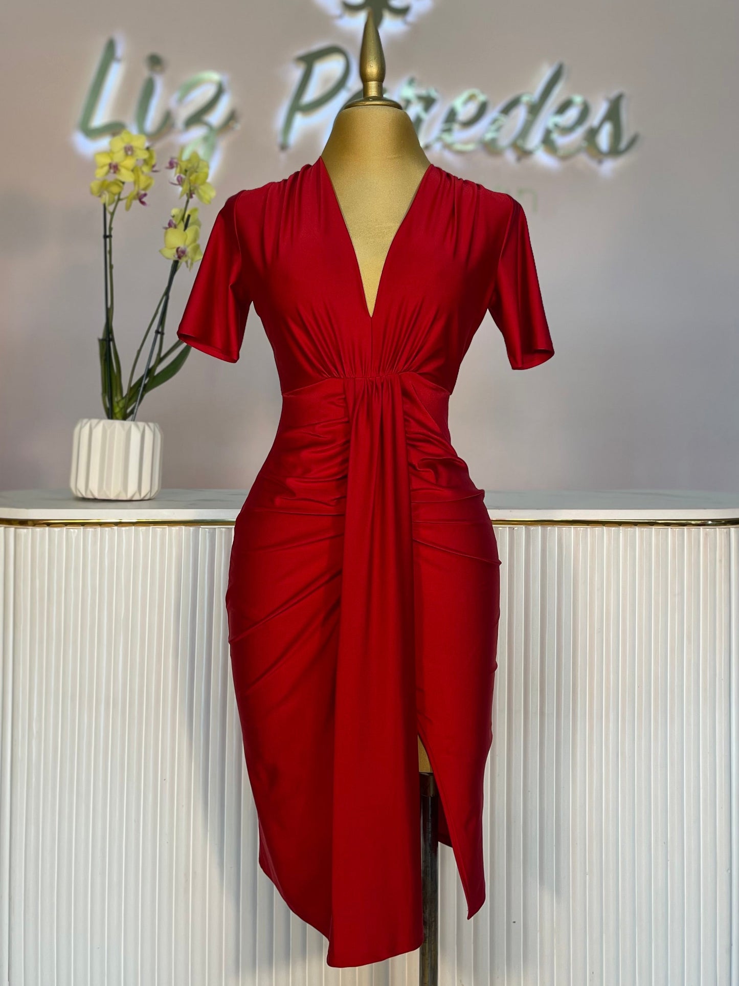 VESTIDO ROJO MANGA CORTA CUELLO V