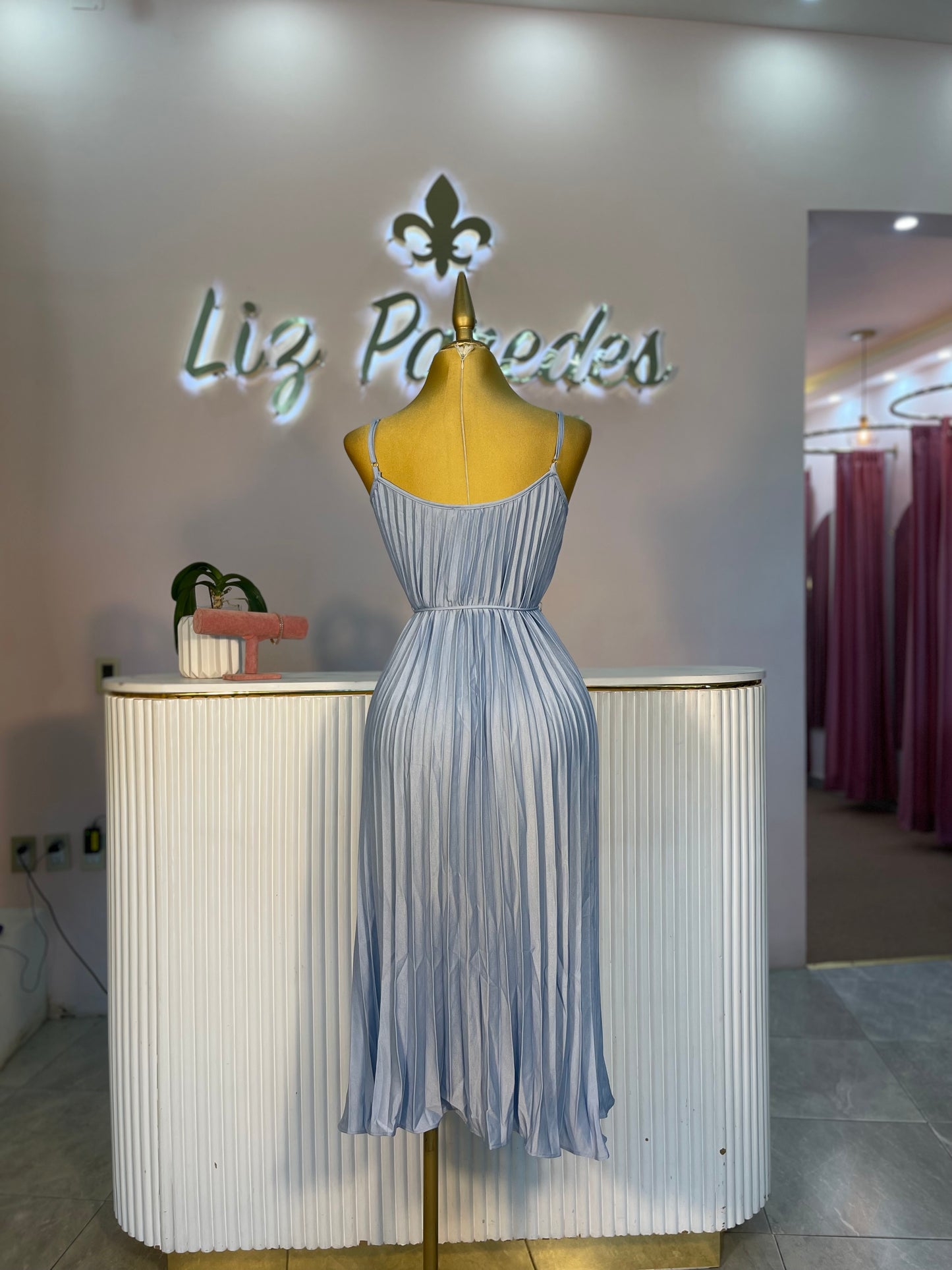 VESTIDO AZUL PLISADO MIDI
