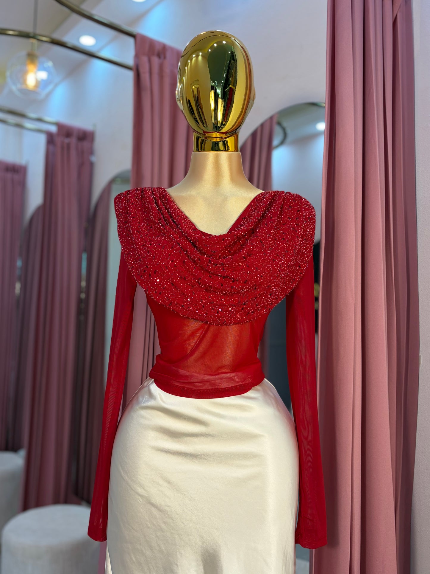 BLUSA MESH CON APLICACION
