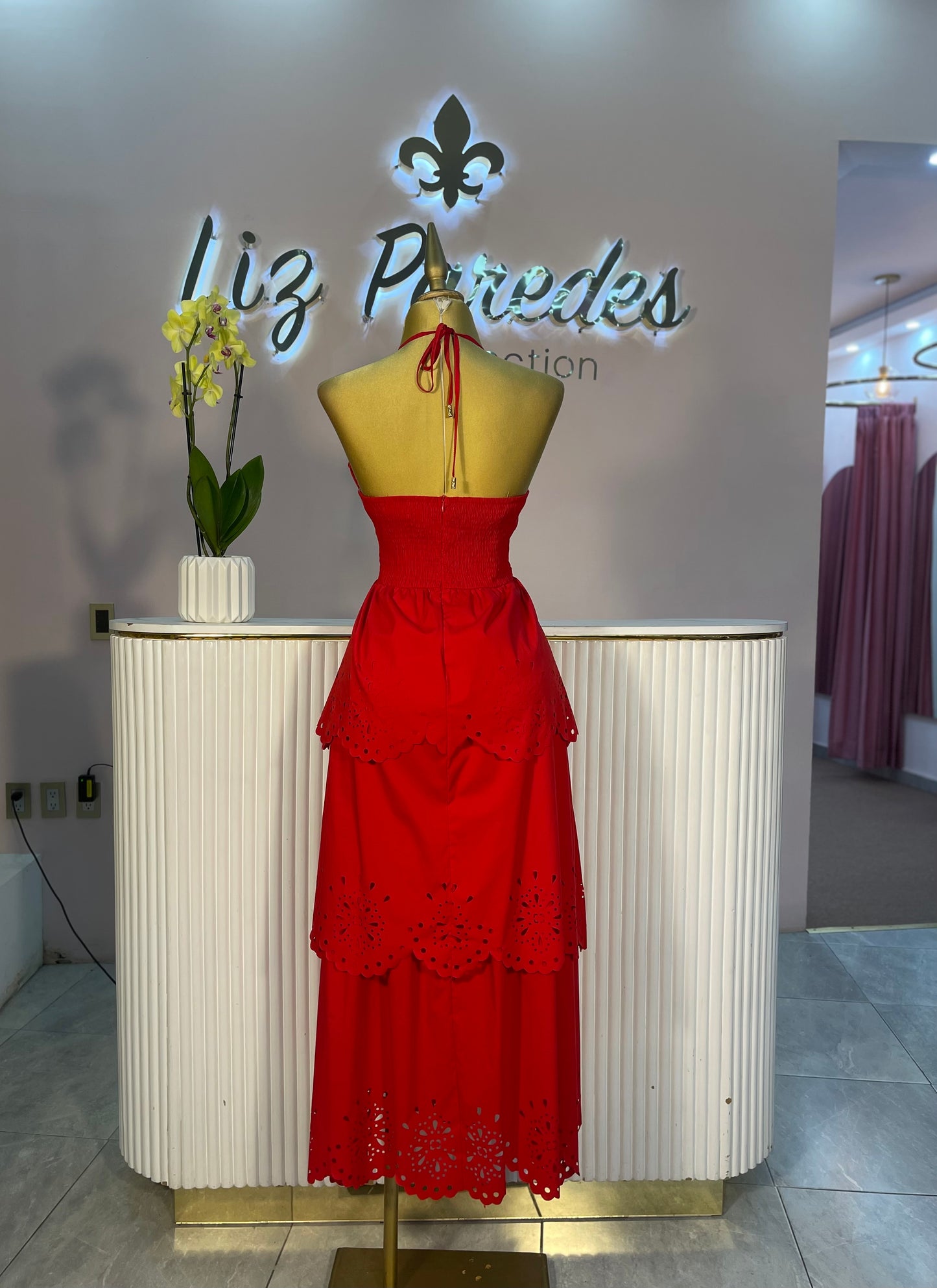 VESTIDO MAXI BORDADO