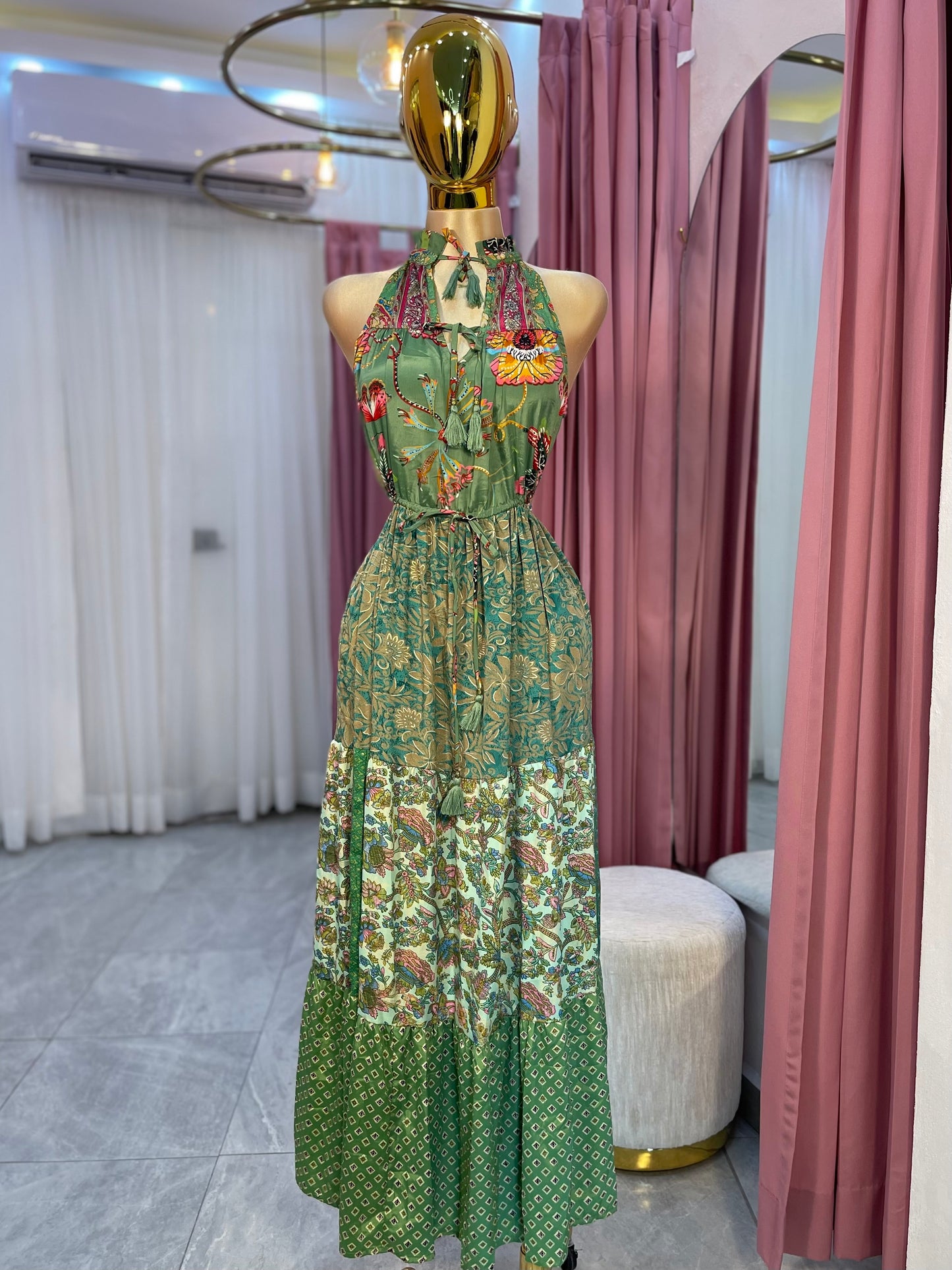 VESTIDO HINDÚ H. CUELLO