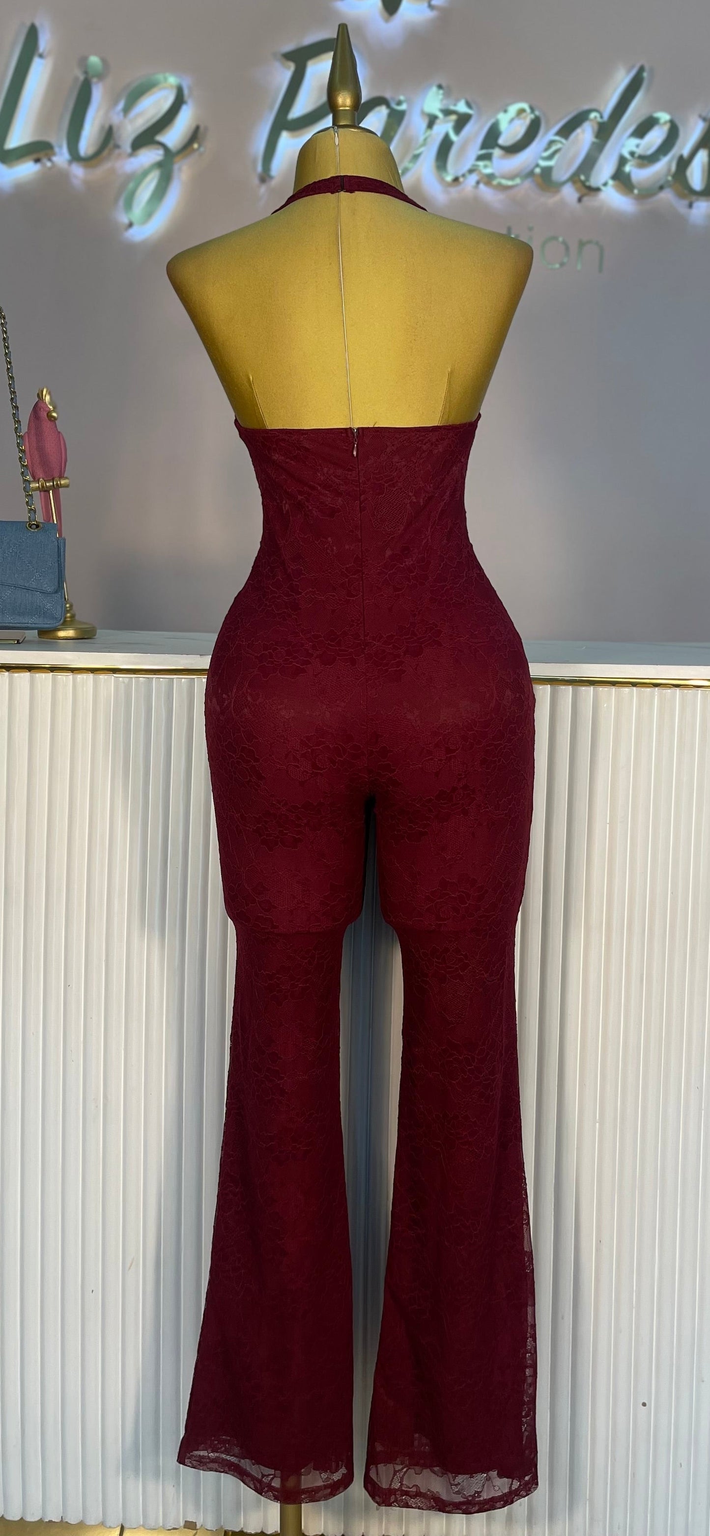 JUMPSUIT ENCAJE TINTO