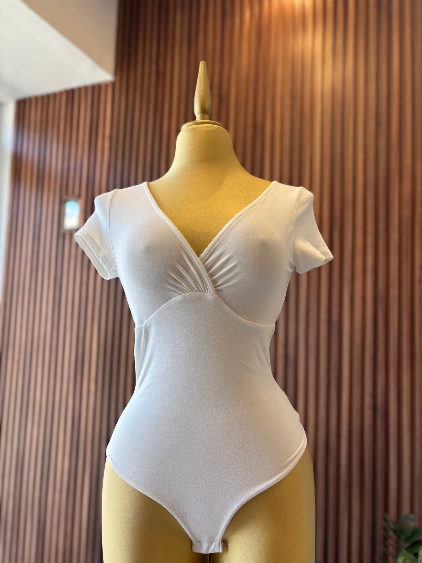 BODY CUELLO V